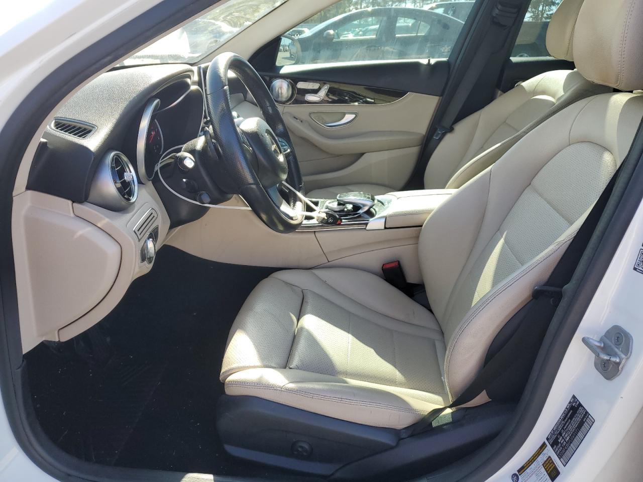 2015 Mercedes-Benz C 300 VIN: 55SWF4JB6FU069171 Lot: 90656115