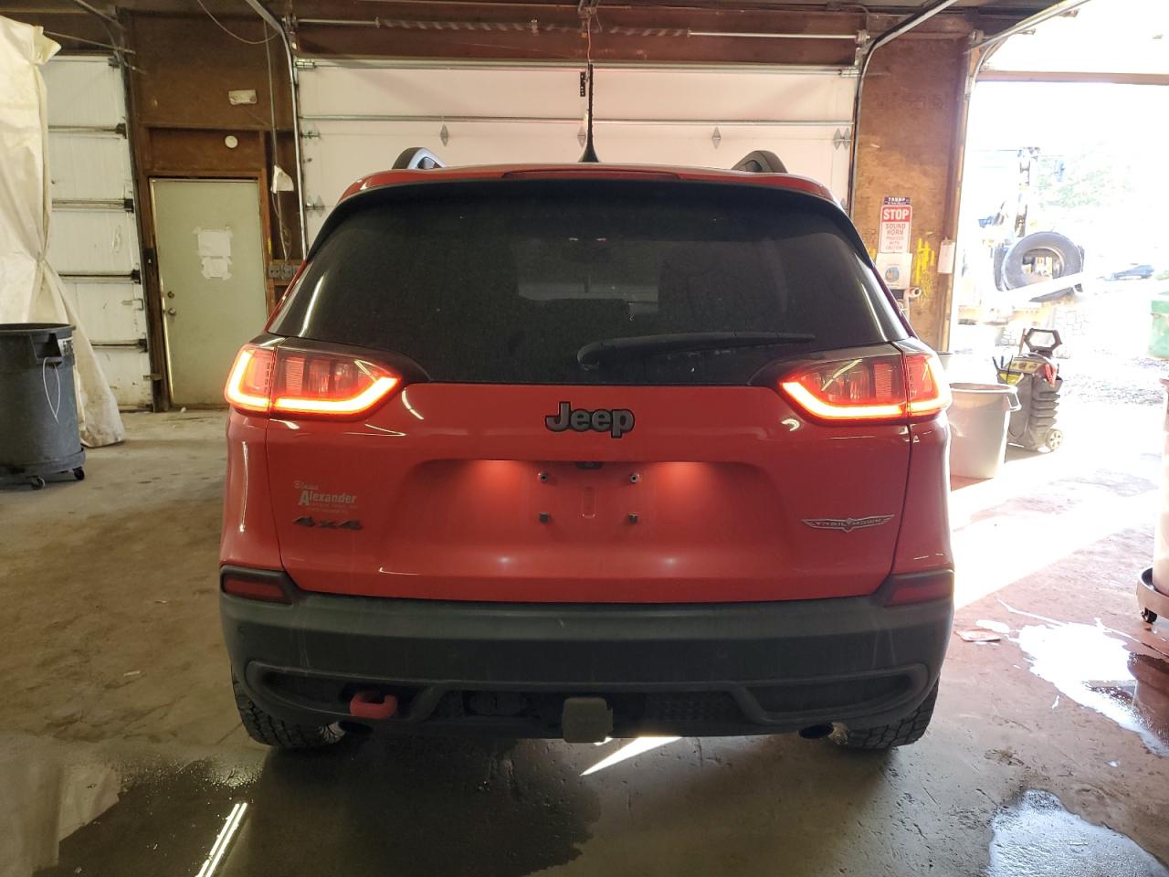 2019 Jeep Cherokee Trailhawk VIN: 1C4PJMBX7KD299592 Lot: 81825655