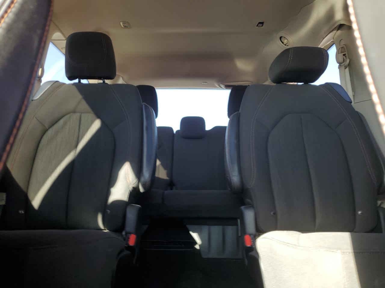 2019 Chrysler Pacifica Touring Plus VIN: 2C4RC1FG2KR523148 Lot: 84807305