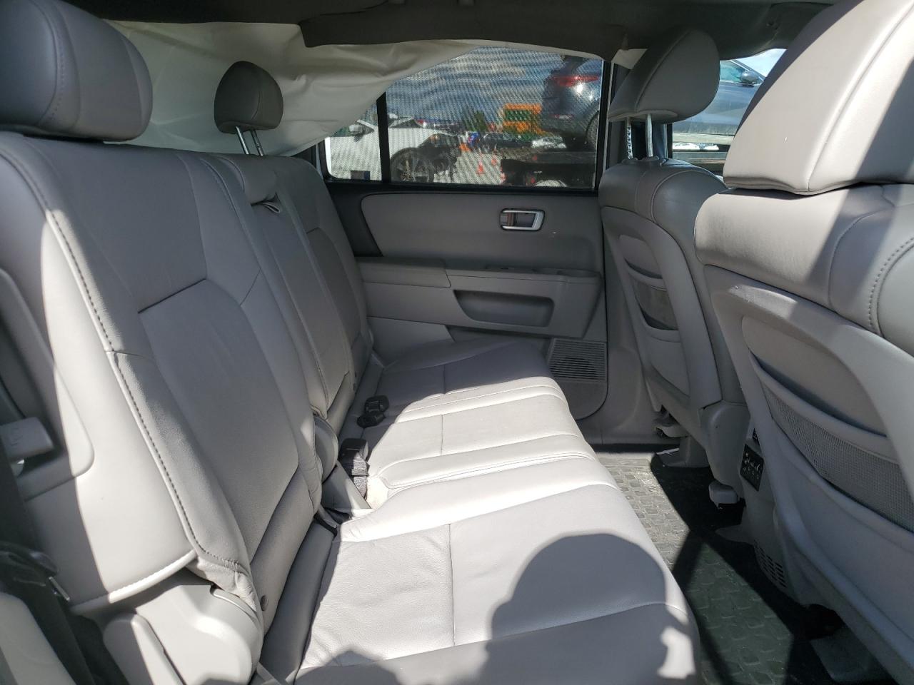 2011 Honda Pilot Touring VIN: 5FNYF4H91BB030611 Lot: 85843135