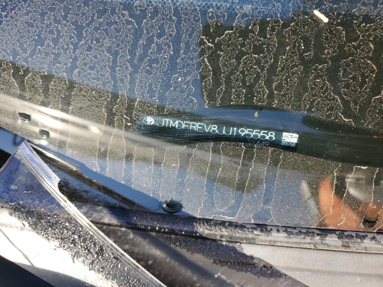 2018 Toyota Rav4 Limited VIN: JTMDFREV8JJ195558 Lot: 84721685