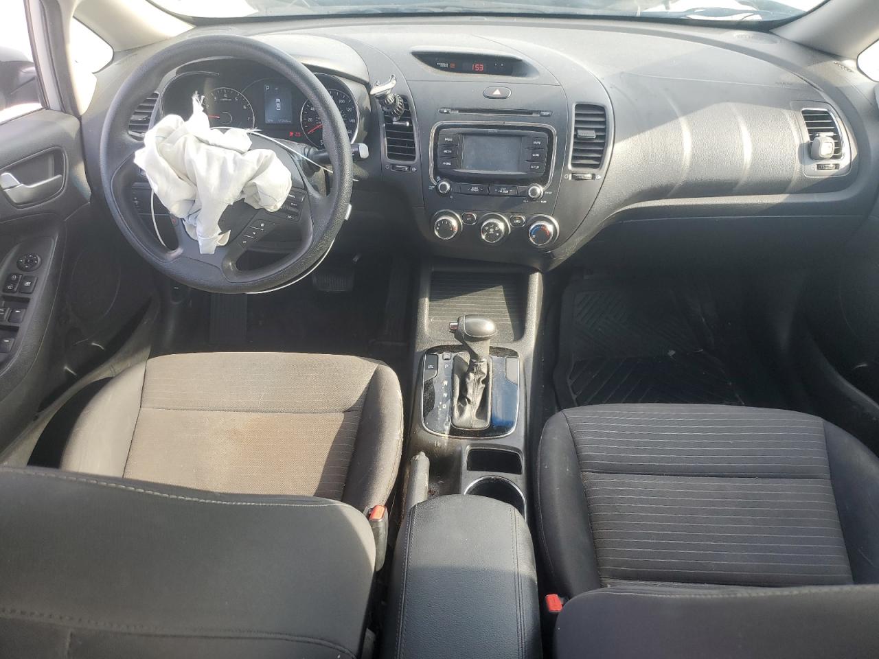 2017 Kia Forte Lx VIN: 3KPFL4A70HE054132 Lot: 84970485