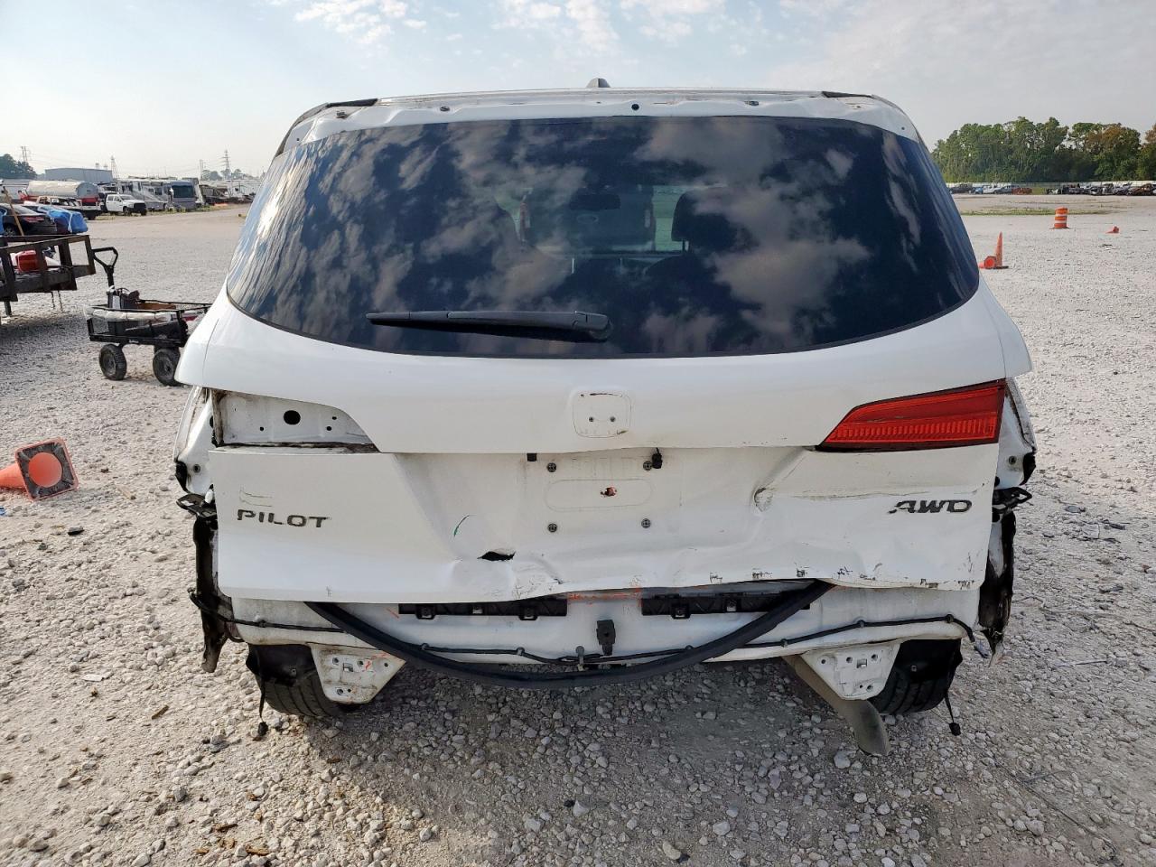 2017 Honda Pilot Exl VIN: 5FNYF6H55HB045212 Lot: 84660755