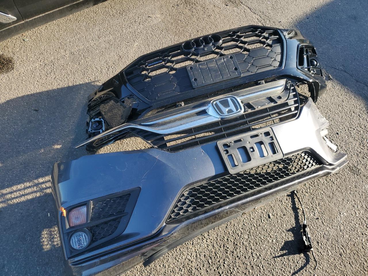 2011 Jeep Grand Cherokee Laredo VIN: 1J4RR4GG4BC520883 Lot: 84882595