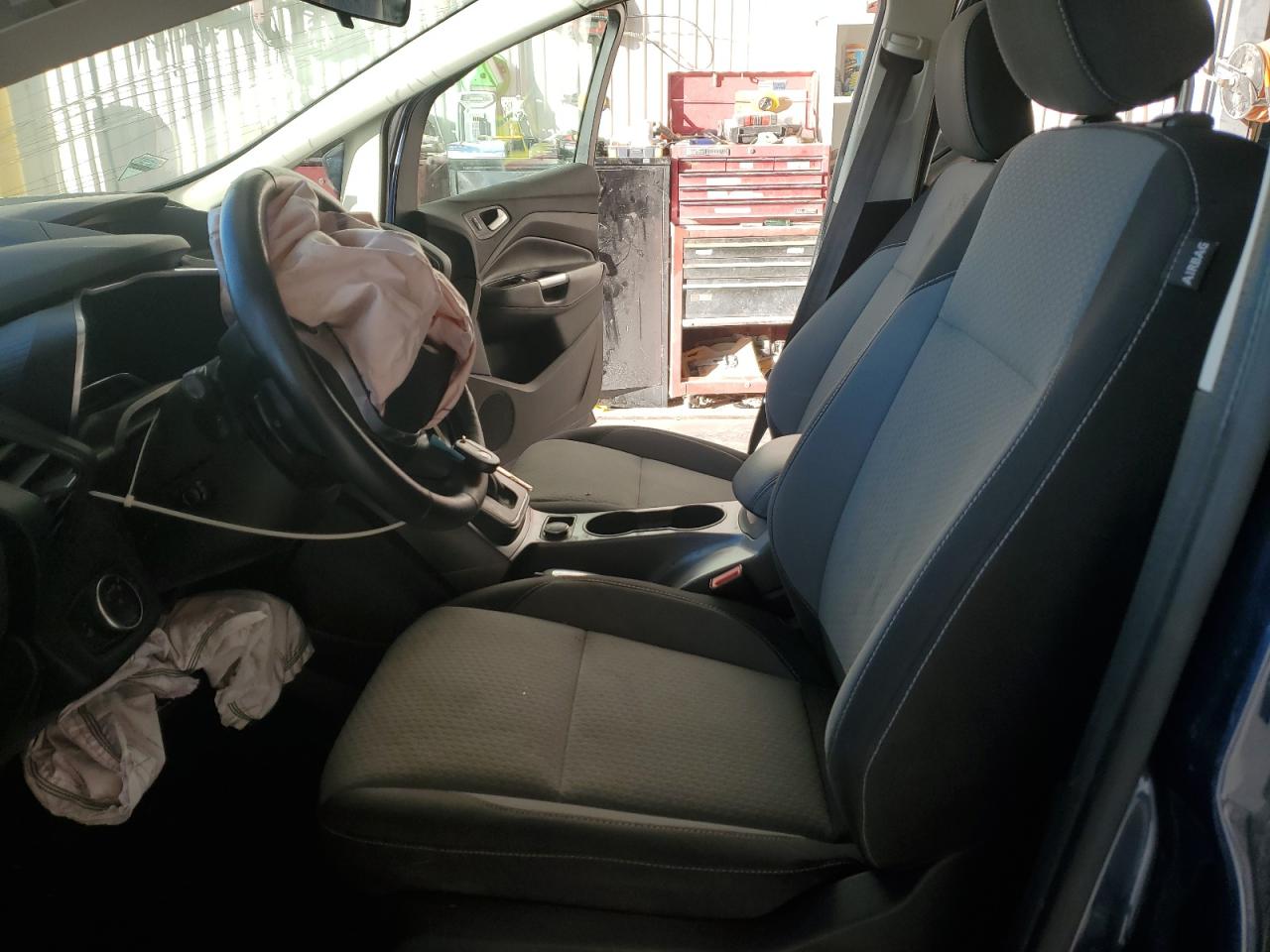 2018 Ford C-Max Se VIN: 1FADP5AU2JL104295 Lot: 82320025