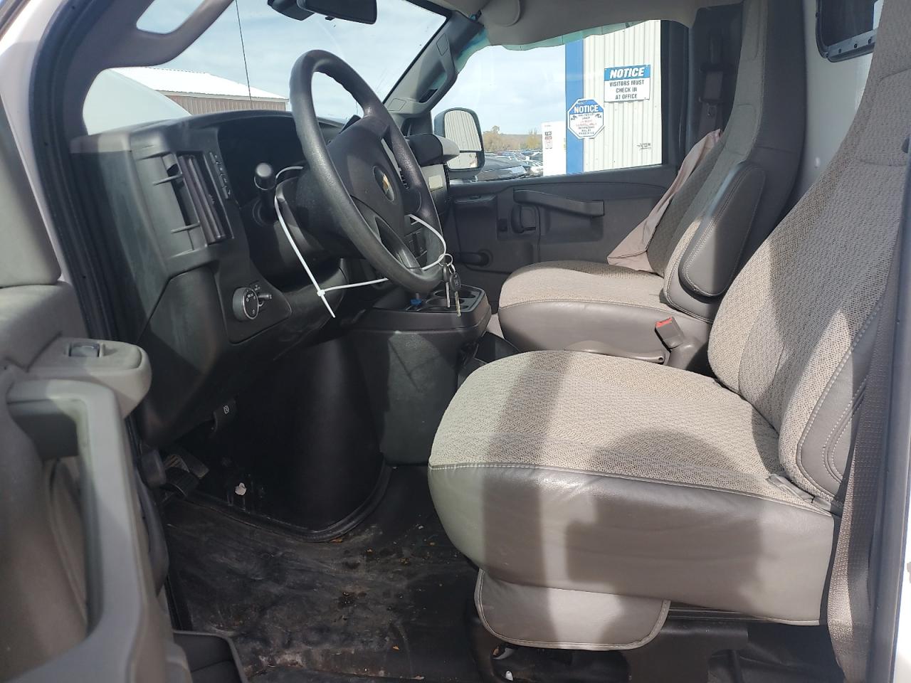 2019 Chevrolet Express G2500 VIN: 1GCWGAFP7K1370813 Lot: 89857575