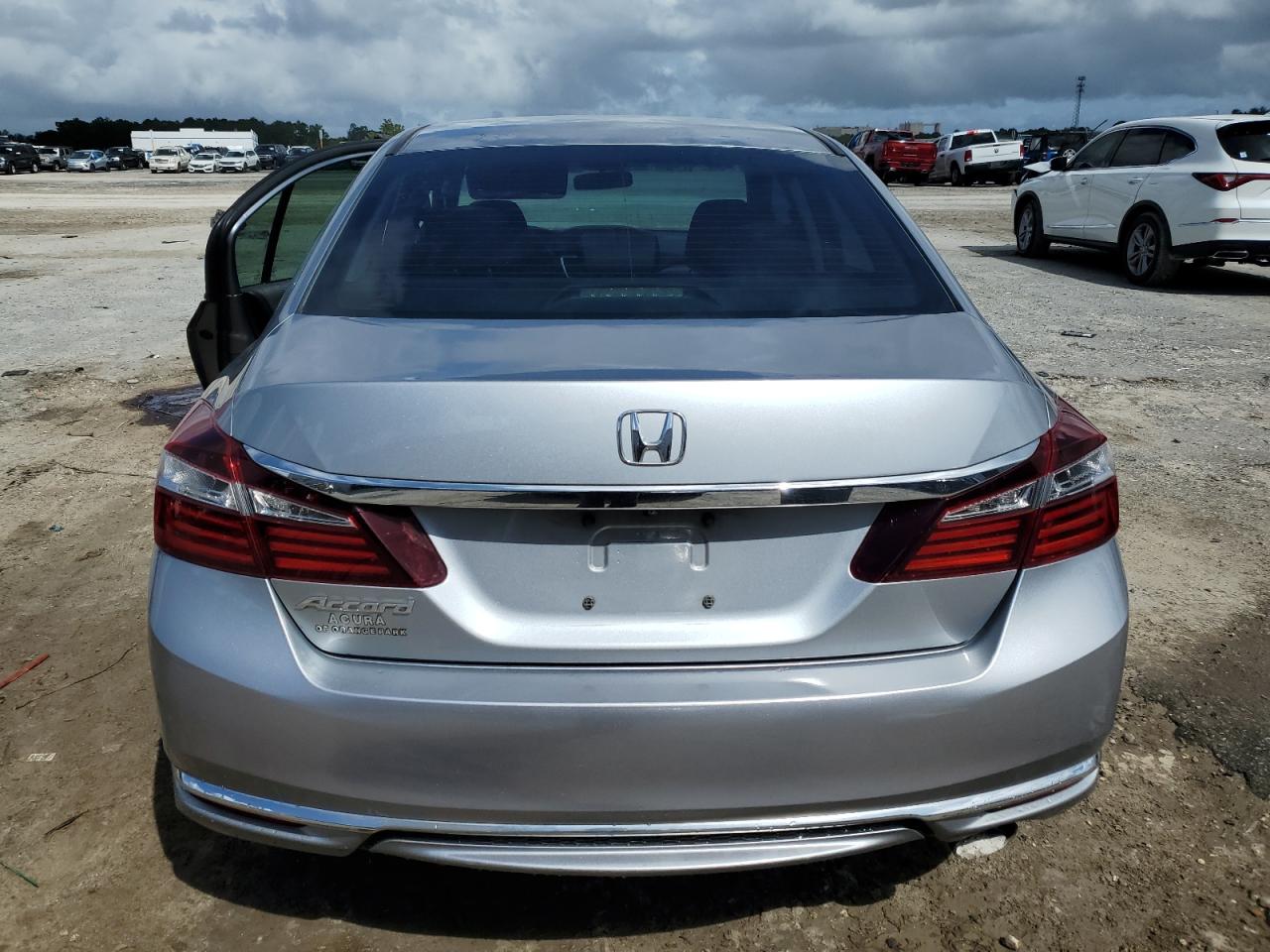 2017 Honda Accord Lx VIN: 1HGCR2F30HA105824 Lot: 85493715