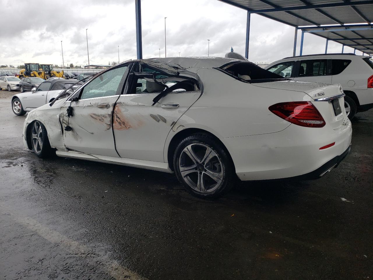 2019 Mercedes-Benz E 300 white null gas WDDZF4JB0KA514902 photo #3