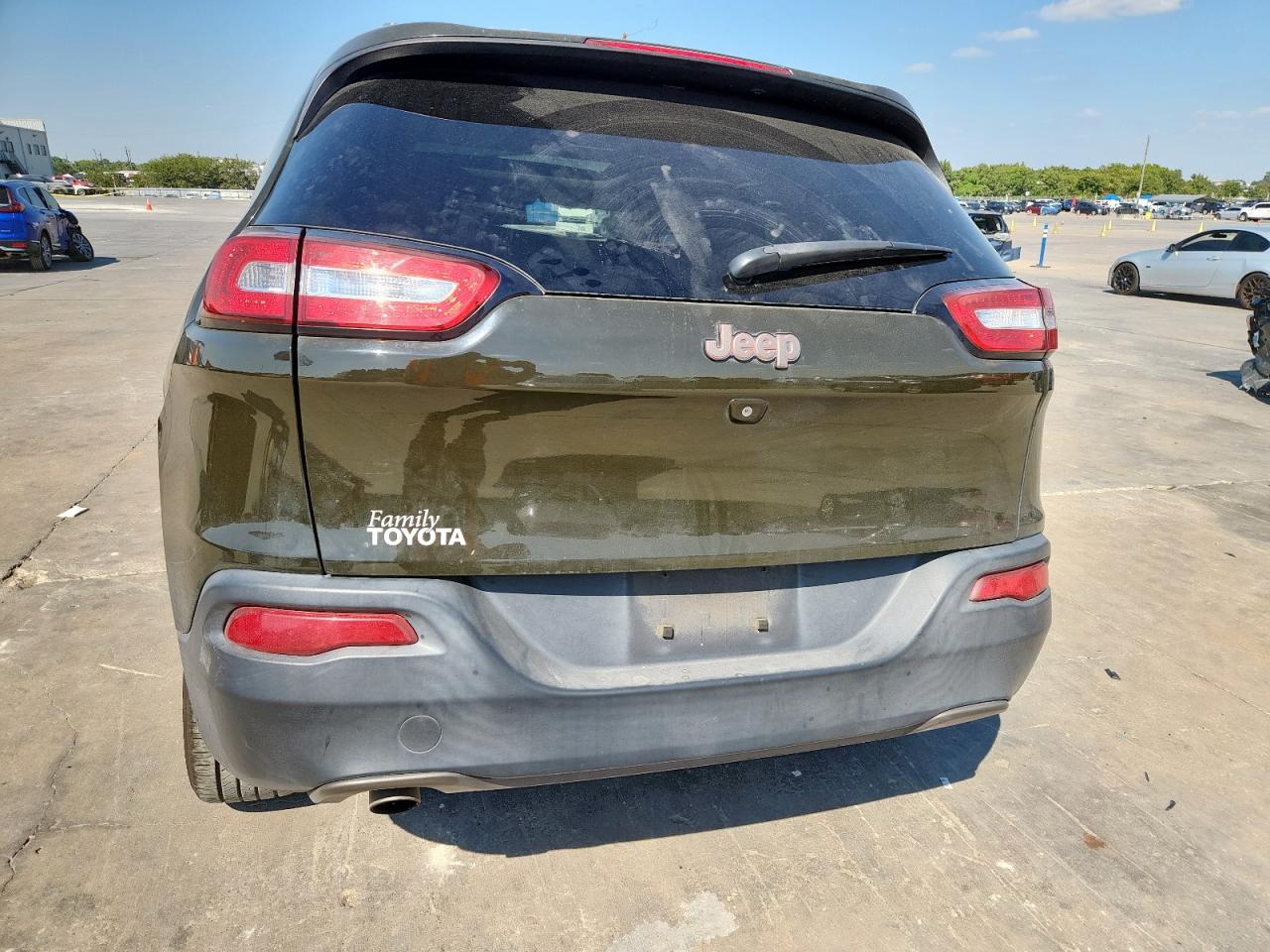 2016 Jeep Cherokee Latitude VIN: 1C4PJLCB6GW284087 Lot: 81951515