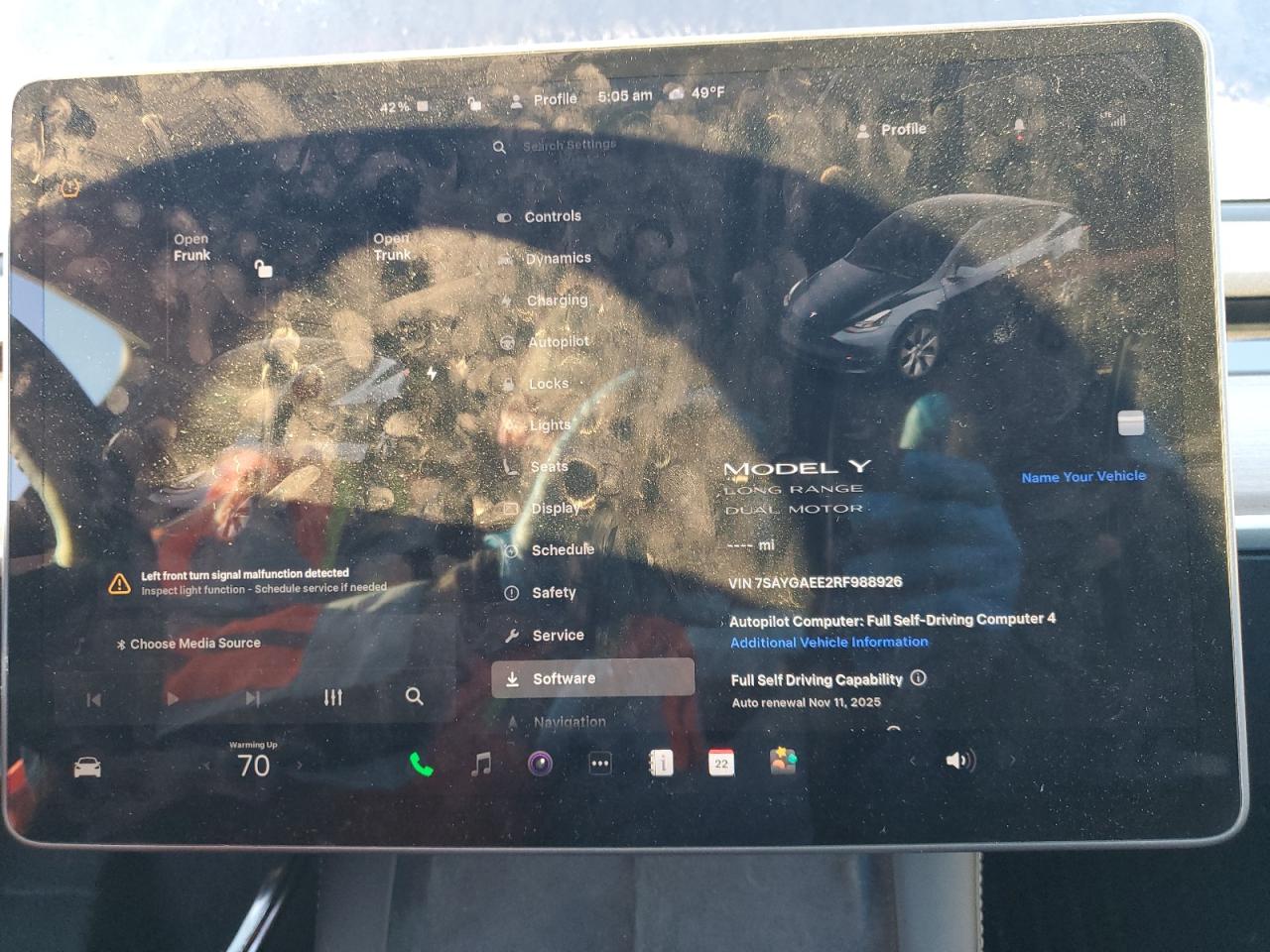 2024 Tesla Model Y VIN: 7SAYGAEE2RF988926 Lot: 86515545