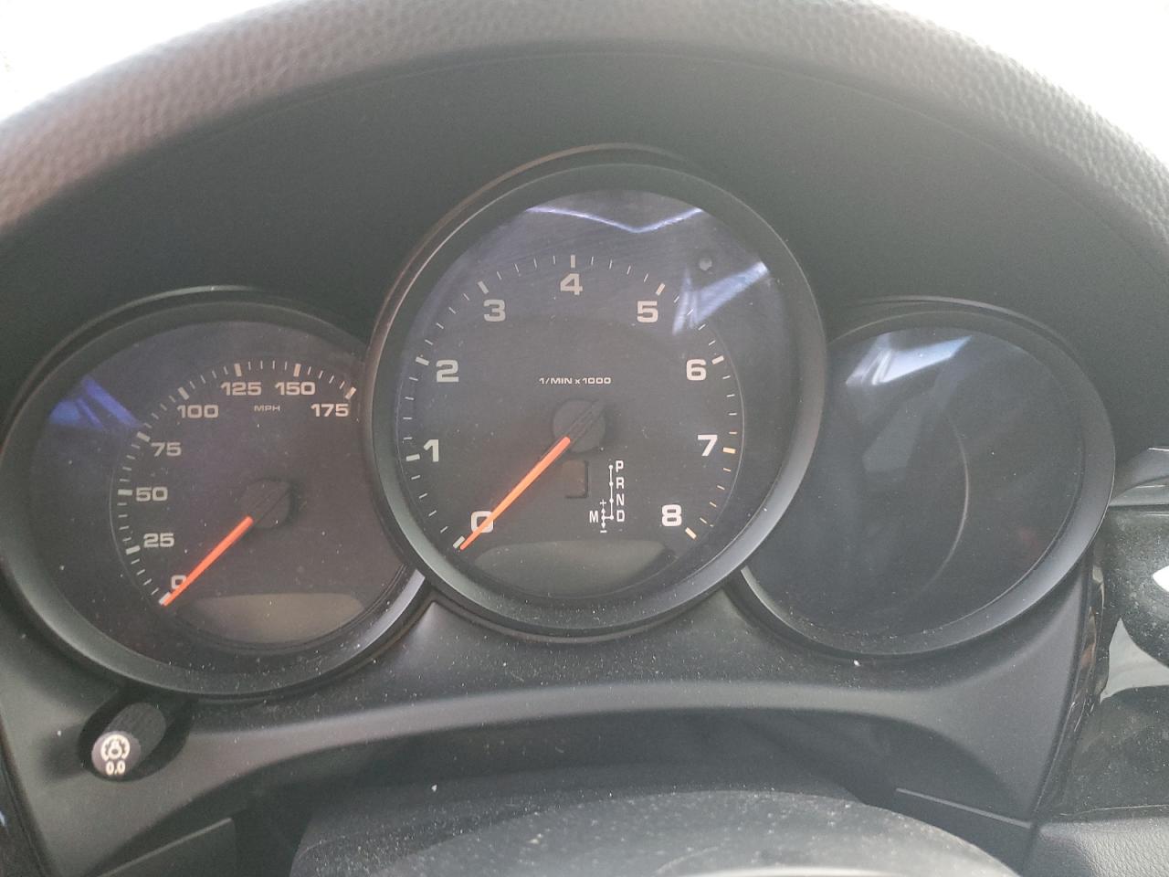 2017 Porsche Macan VIN: WP1AA2A59HLB07757 Lot: 82656875