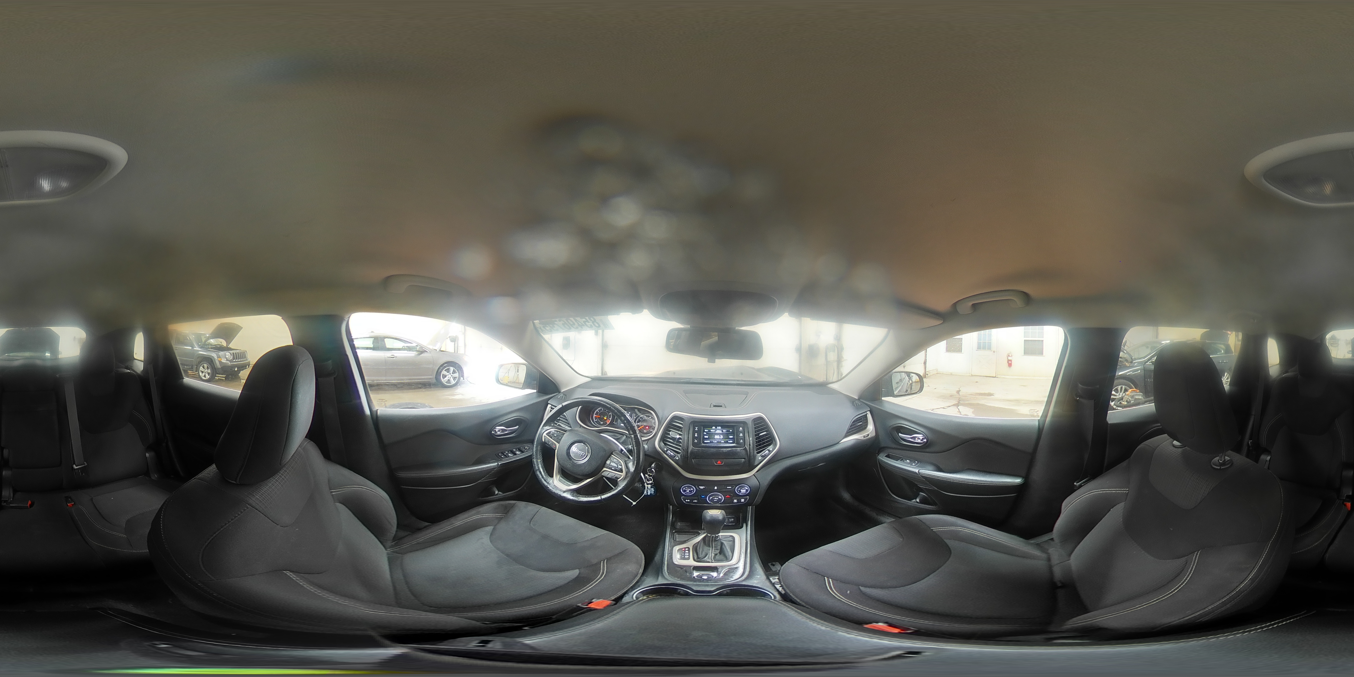 2015 Jeep Cherokee Latitude VIN: 1C4PJLCB8FW676700 Lot: 85496795