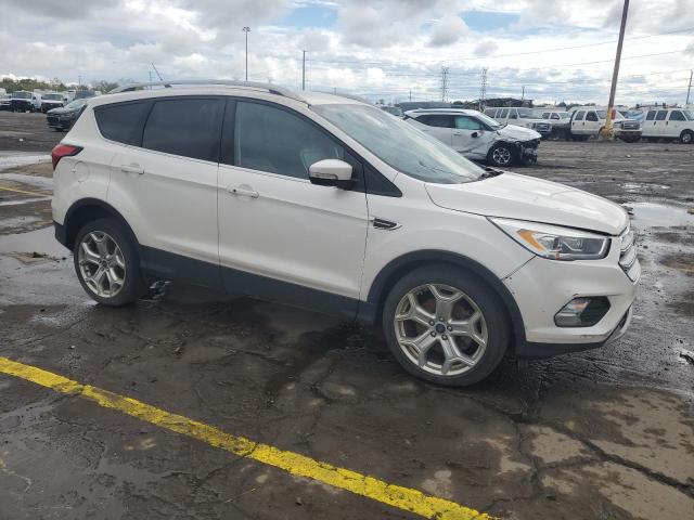 FORD ESCAPE 2019 Белы