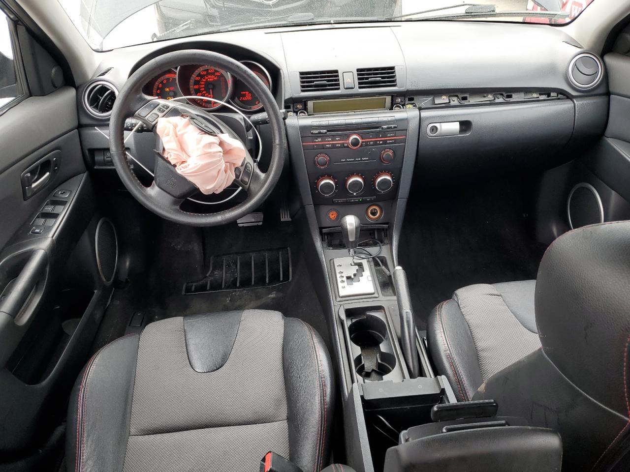 2004 Mazda 3 Hatchback VIN: JM1BK343541211042 Lot: 81929005