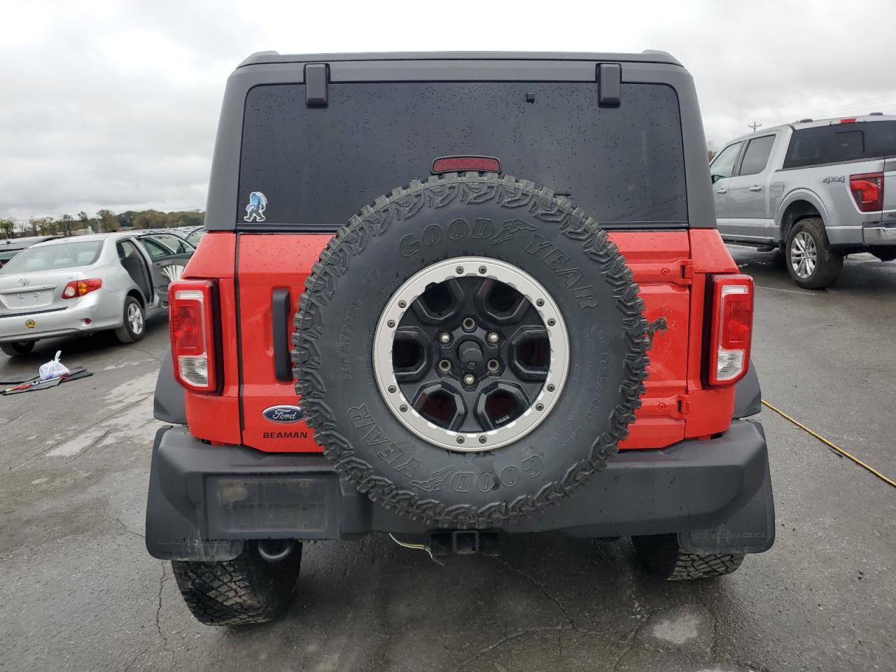 2021 Ford Bronco Base VIN: 1FMEE5DP8MLA98139 Lot: 90310555