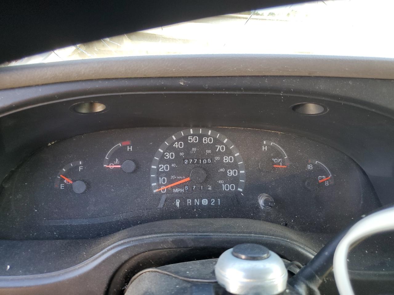 2000 Ford Econoline E150 Van VIN: 1FTRE1427YHB39257 Lot: 85663285