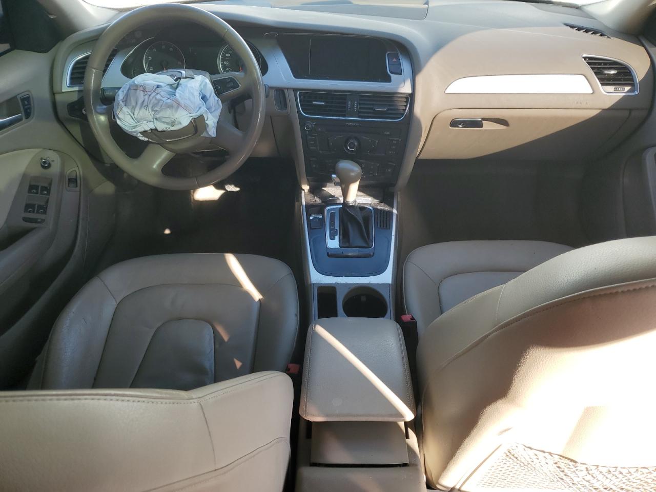 2011 Audi A4 Premium VIN: WAUSFAFL2BA058393 Lot: 82364345