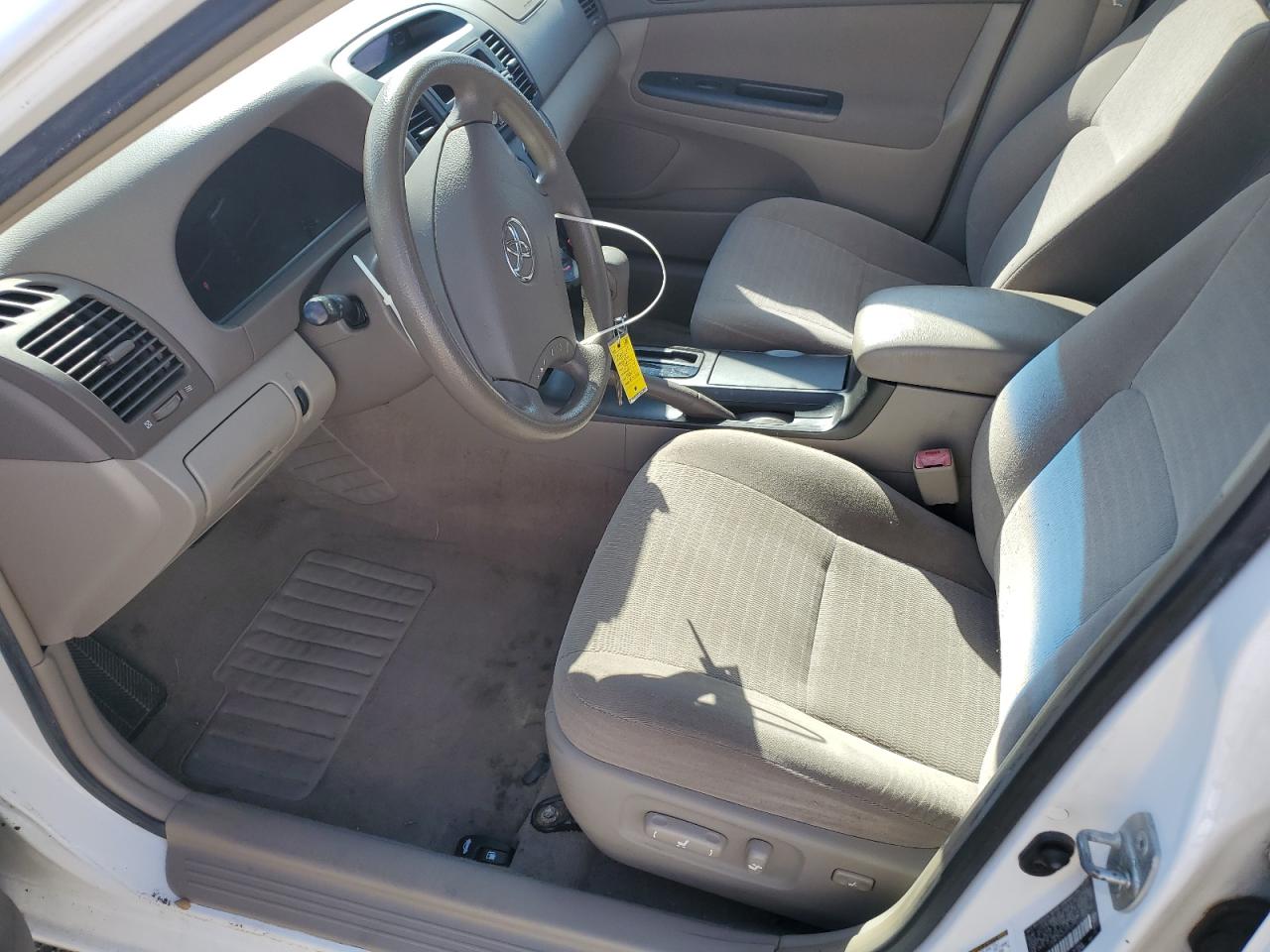 2006 Toyota Camry Le VIN: JTDBE32K263050495 Lot: 86443225