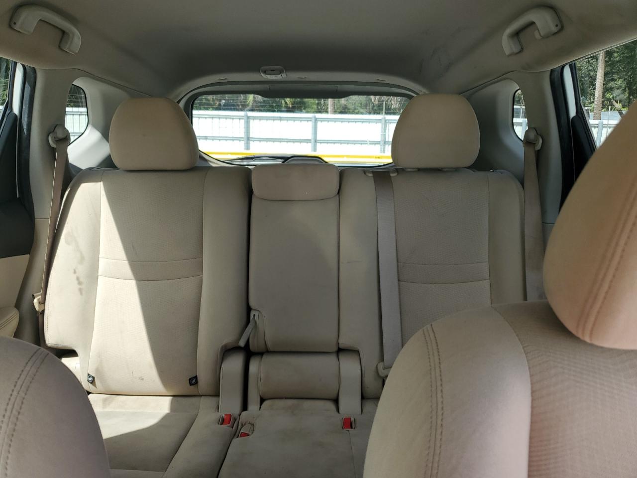 2016 Nissan Rogue S VIN: KNMAT2MT6GP599189 Lot: 82314255