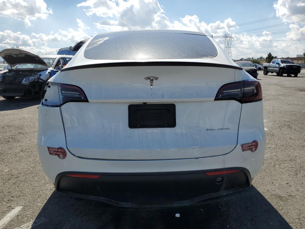 2023 Tesla Model Y VIN: 7SAYGDEF8PF645738 Lot: 84268465