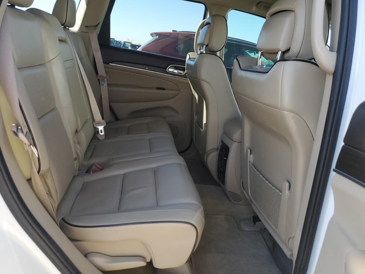 2016 Jeep Grand Cherokee Overland VIN: 1C4RJFCG4GC330314 Lot: 84763365