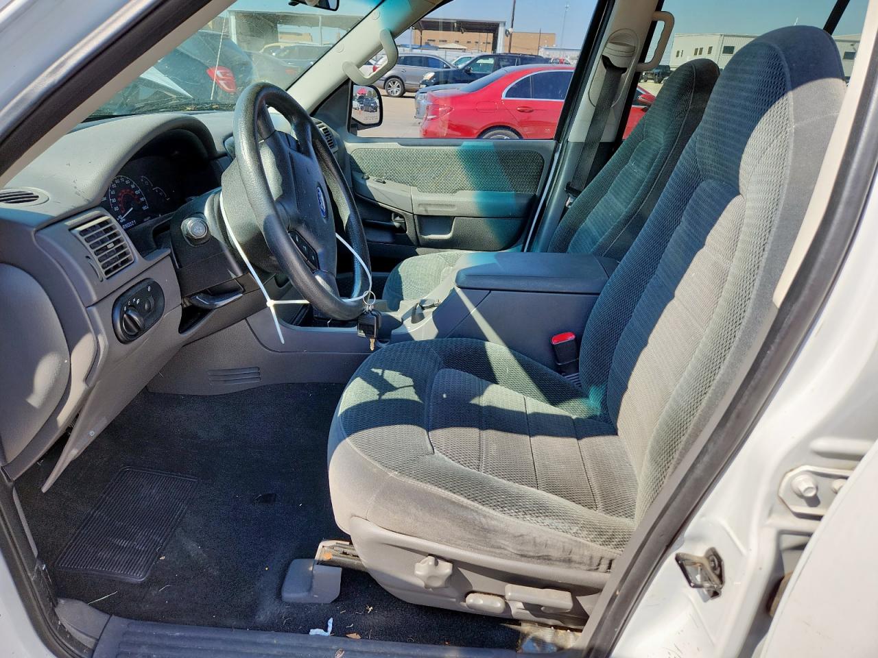2002 Ford Explorer Xlt VIN: 1FMZU63E82ZA82169 Lot: 85175835