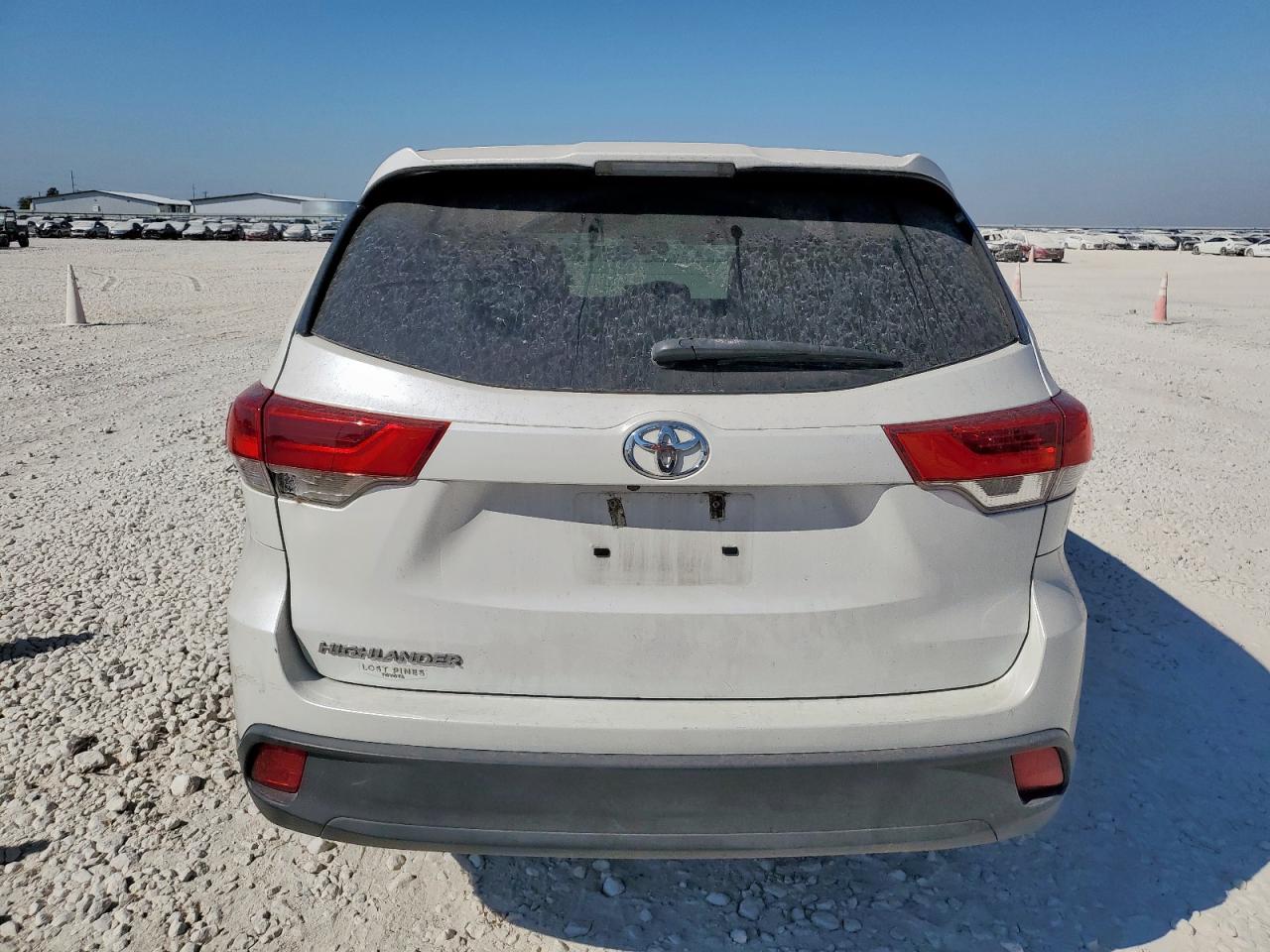 2019 Toyota Highlander Le VIN: 5TDZZRFH1KS364636 Lot: 86315905