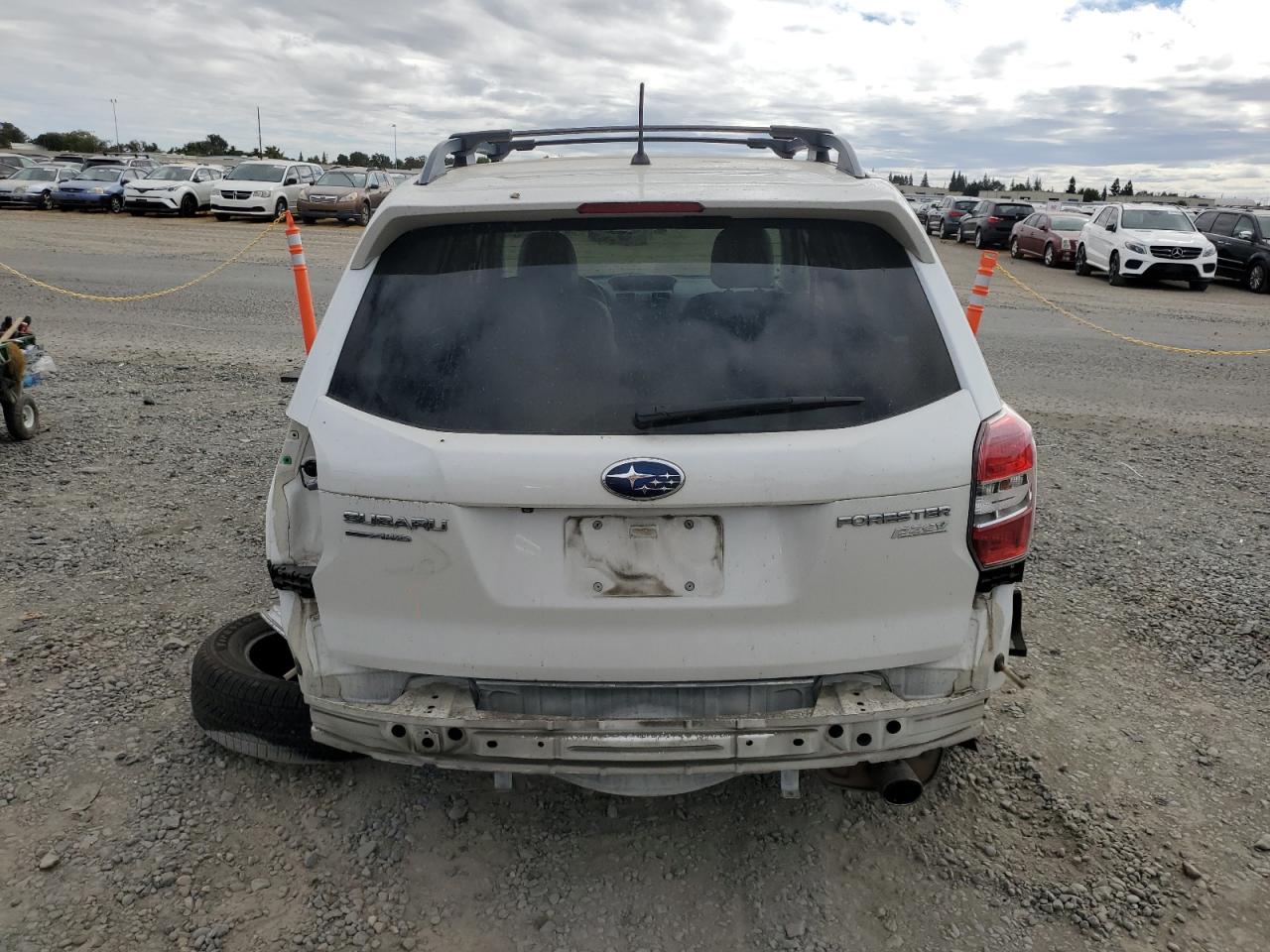 2015 Subaru Forester 2.5I Limited VIN: JF2SJAHCXFH438742 Lot: 81914405