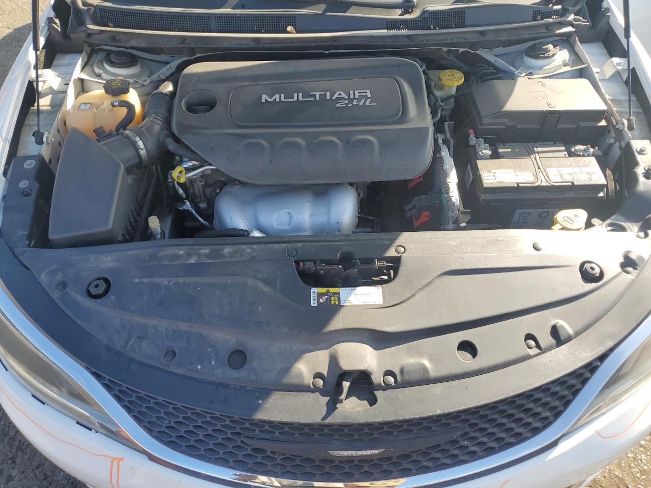 2015 Chrysler 200 C VIN: 1C3CCCCB6FN607071 Lot: 82223575