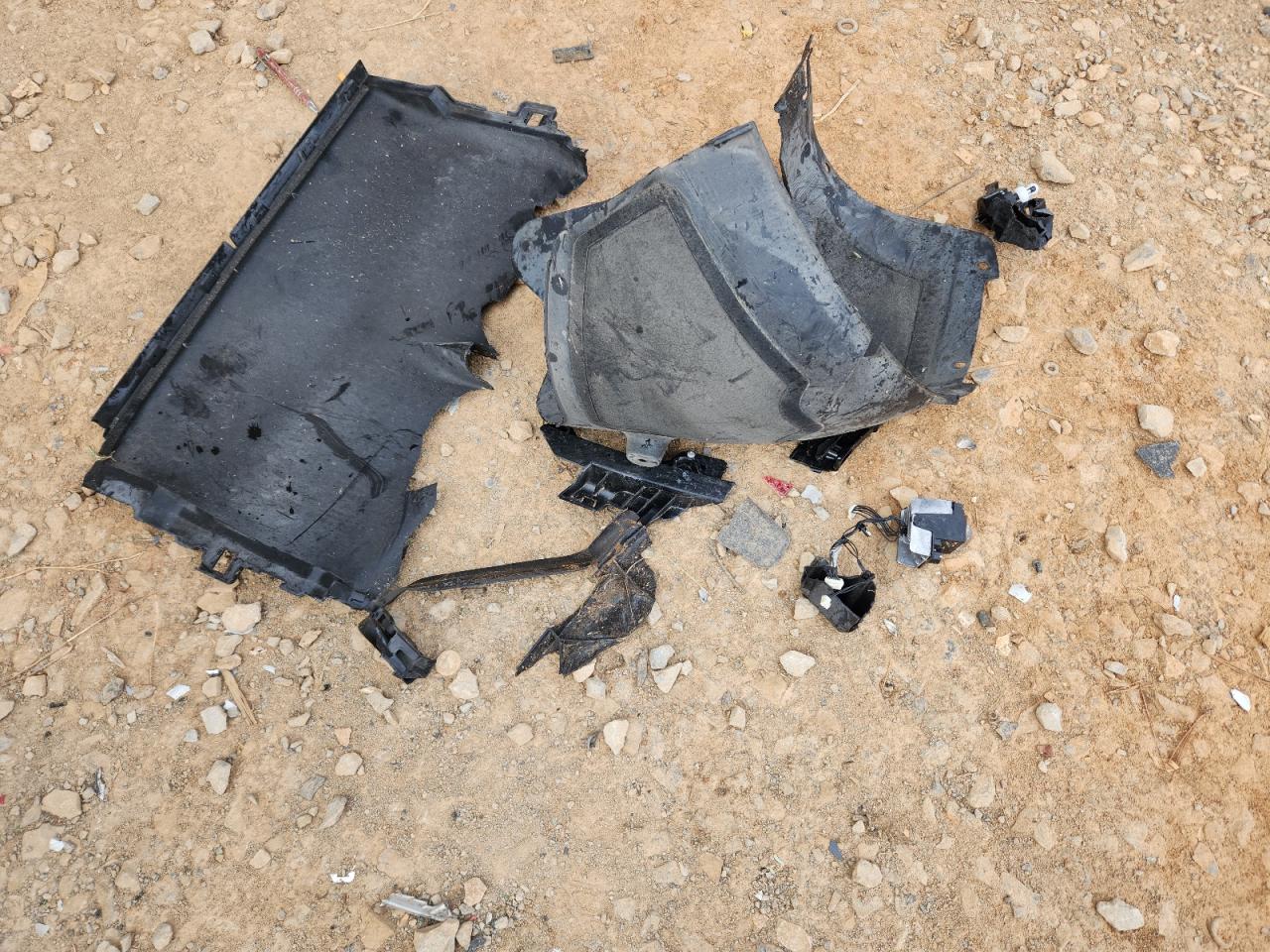 2018 Tesla Model 3 VIN: 5YJ3E1EB2JF112008 Lot: 82238415