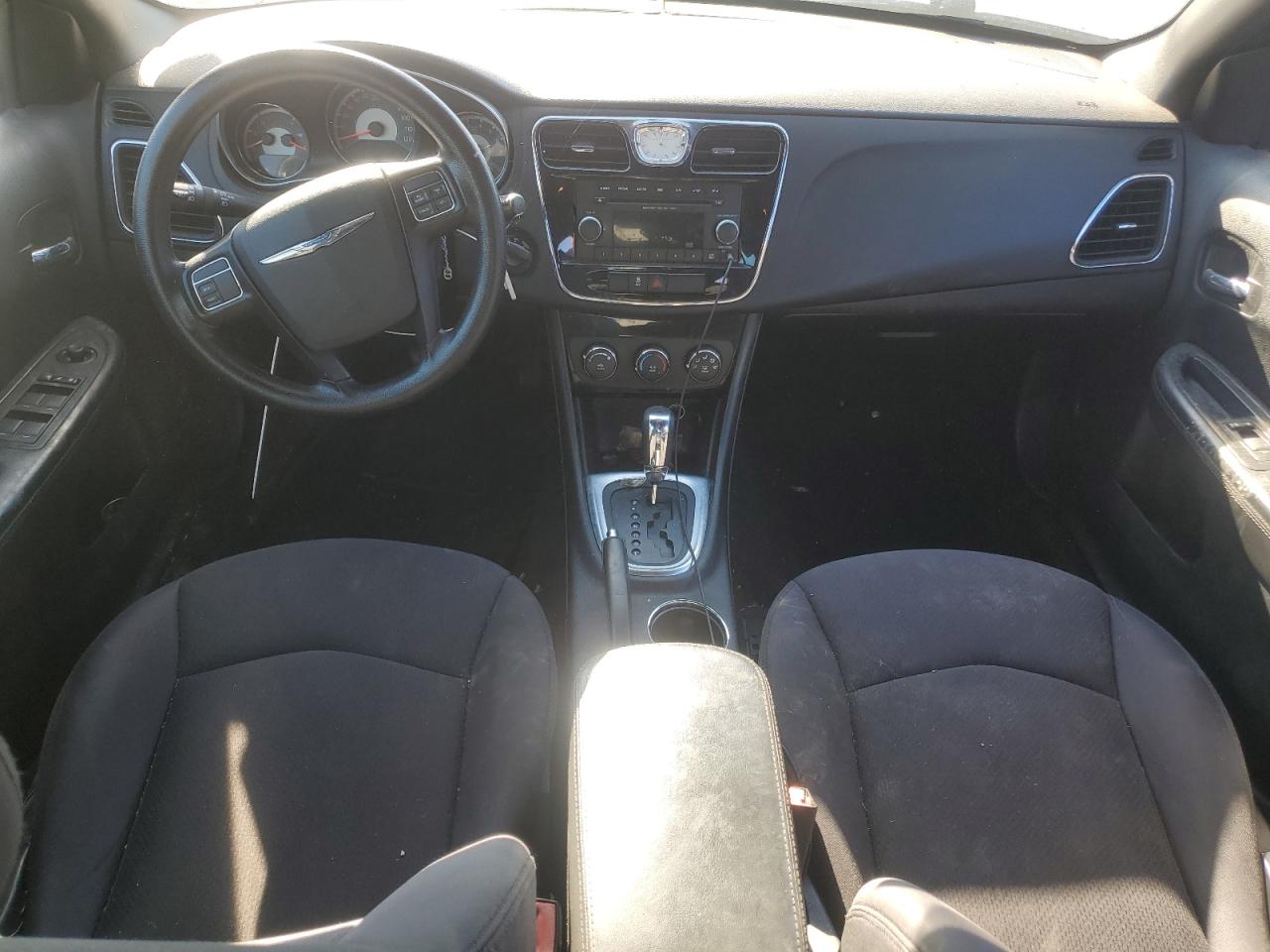 2013 Chrysler 200 Lx VIN: 1C3CCBAB0DN715227 Lot: 82206485