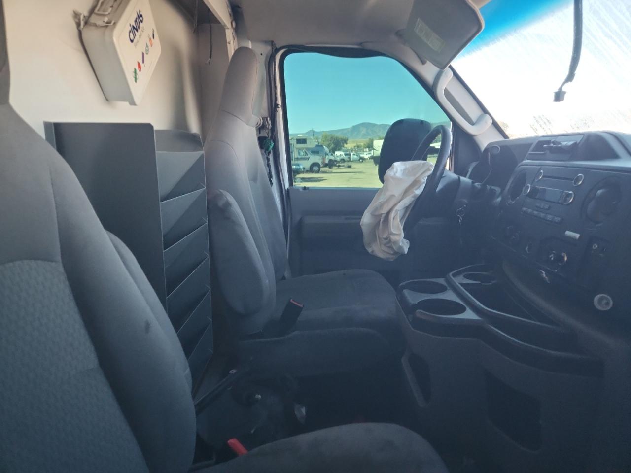 2017 Ford E350 | E350 Econolin VIN: 1FDWE3F67HDC63109 Lot: 84609475