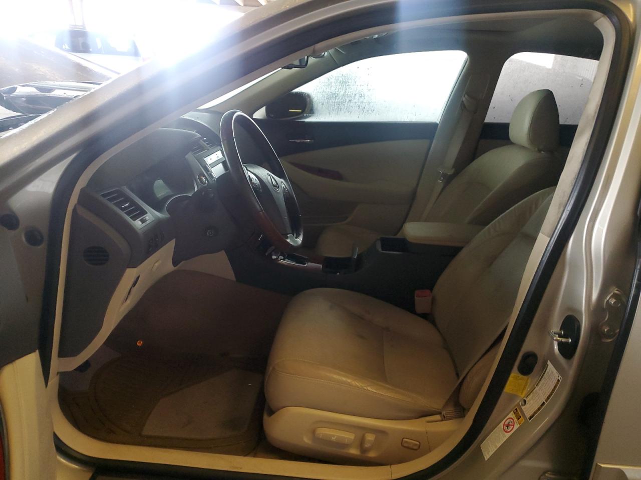 2011 Lexus Es 350 VIN: JTHBK1EG1B2468145 Lot: 85403225