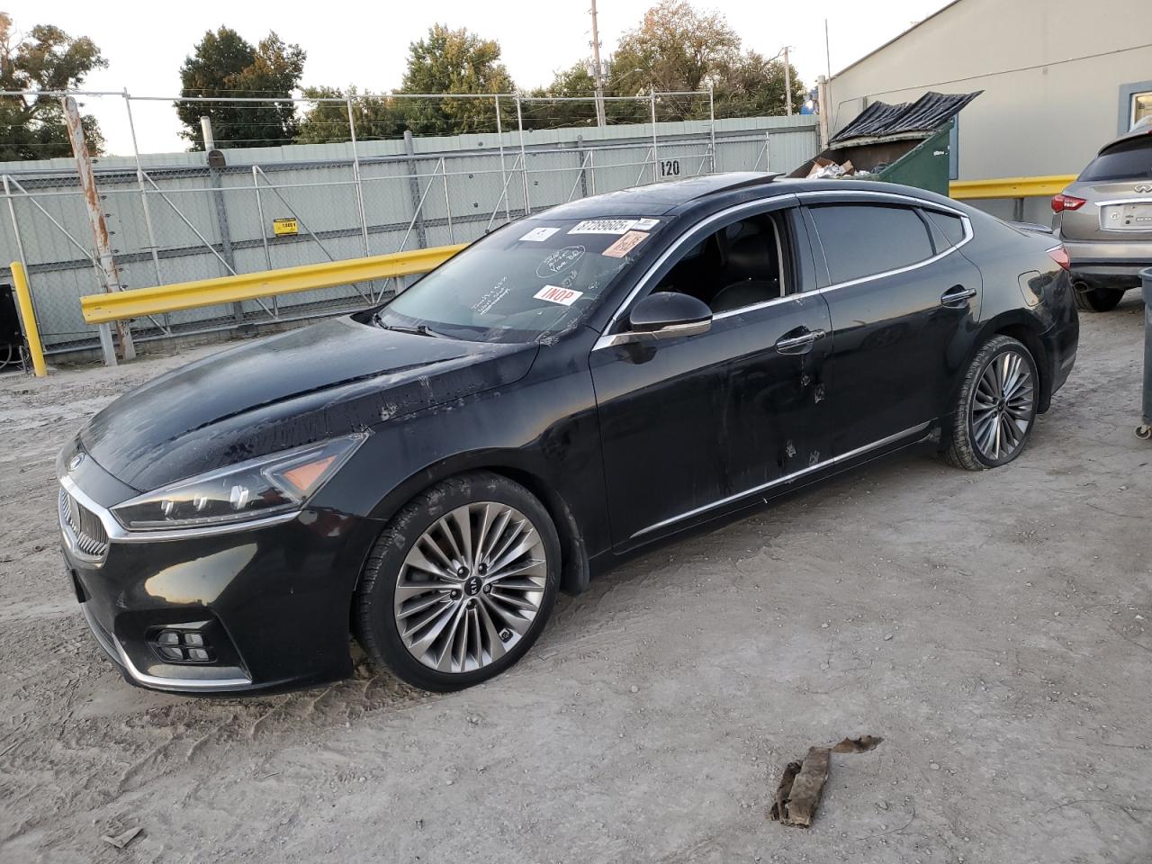 2017 Kia Cadenza Premium