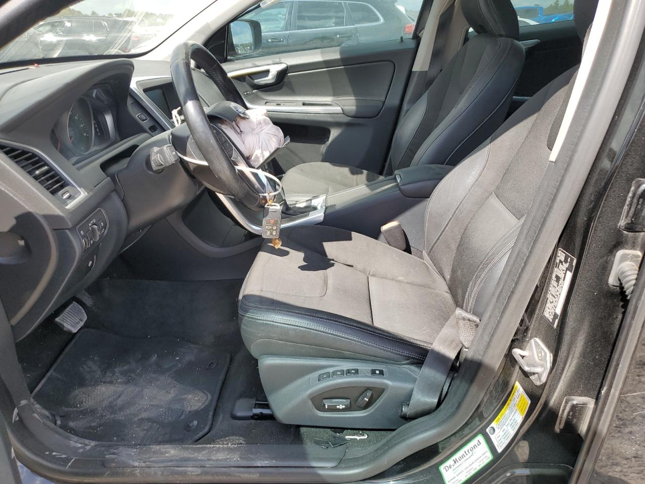 2016 Volvo Xc60 T5 VIN: YV440MDJ7G2793823 Lot: 87245235