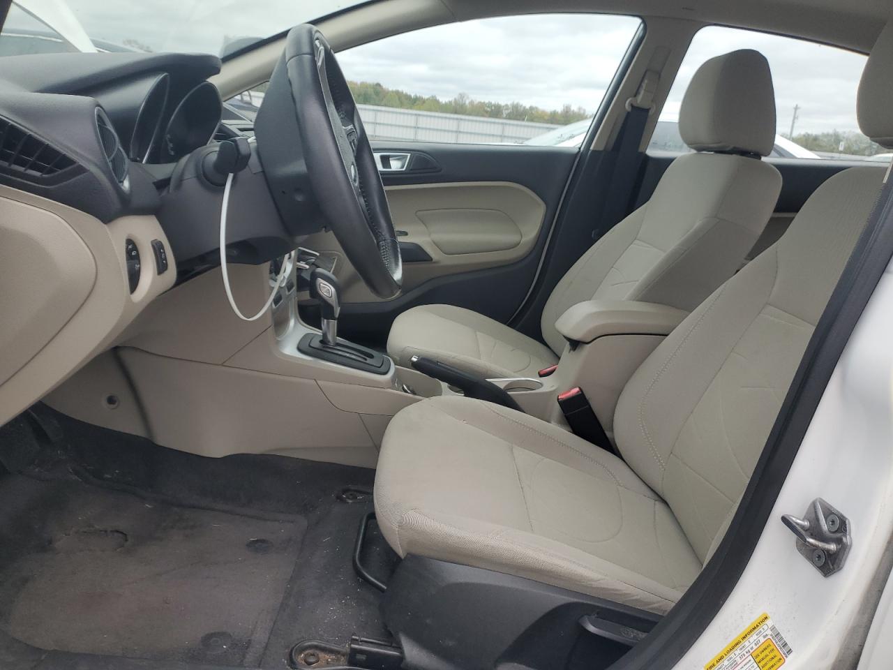 2015 Ford Fiesta Se VIN: 3FADP4BJ5FM220806 Lot: 85901515