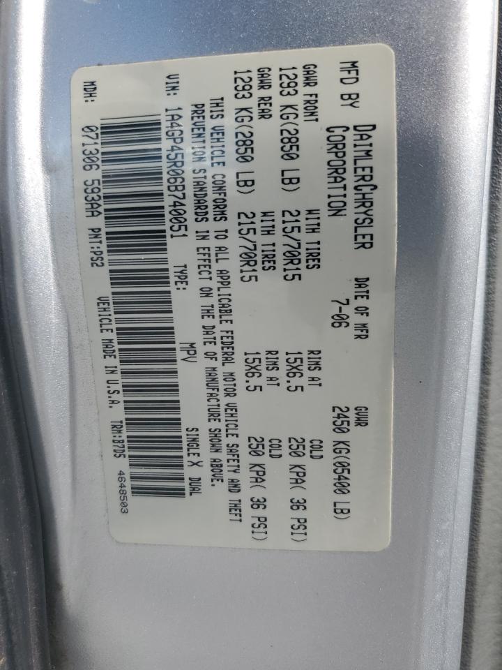 2006 Chrysler Town & Country VIN: 1A4GP45R06B740051 Lot: 84612285