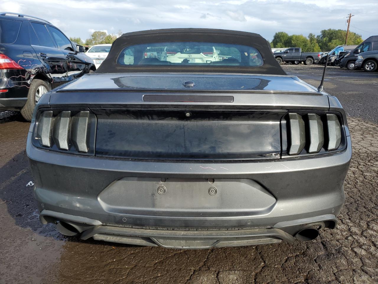 2018 Ford Mustang VIN: 1FATP8UHXJ5142728 Lot: 83899455