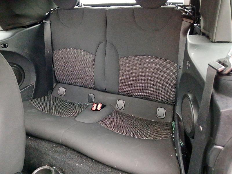 2010 MINI COOPER 