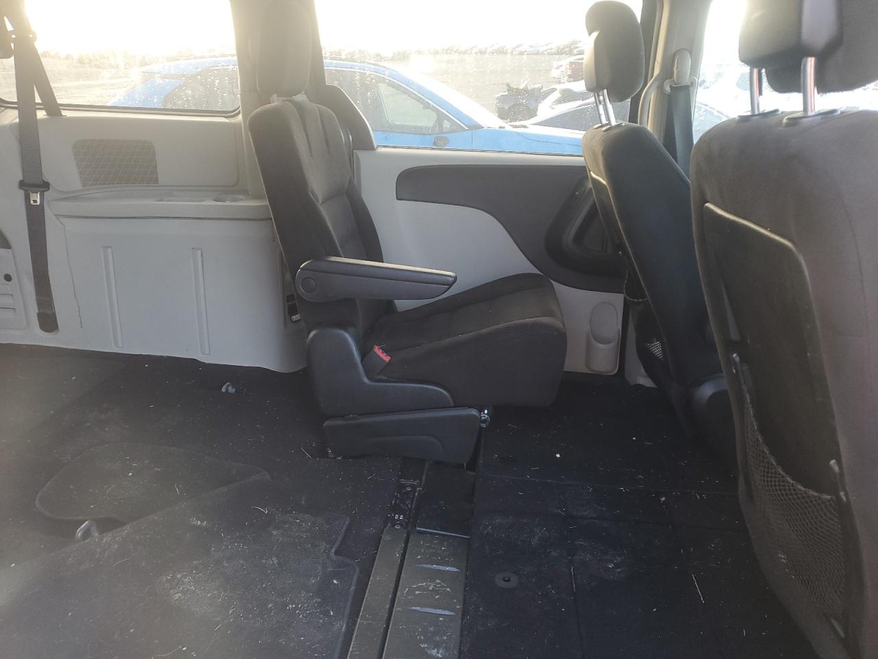 2015 Dodge Grand Caravan Sxt VIN: 2C4RDGCG4FR584902 Lot: 81508755