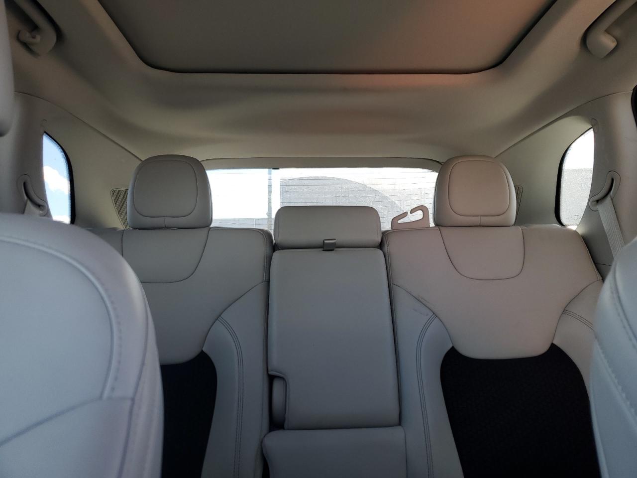 2020 Jeep Cherokee Latitude Plus VIN: 1C4PJMLX6LD508997 Lot: 90768885