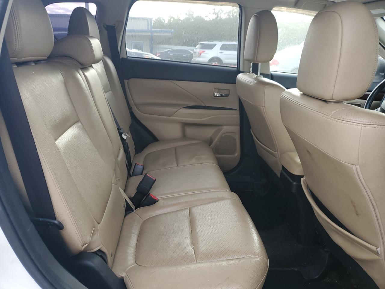 2014 Mitsubishi Outlander Se VIN: JA4AZ3A36EZ017743 Lot: 82334695