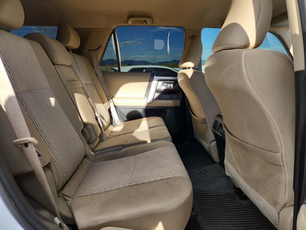 2018 Toyota 4Runner Sr5/Sr5 Premium VIN: JTEBU5JR9J5548439 Lot: 85735055