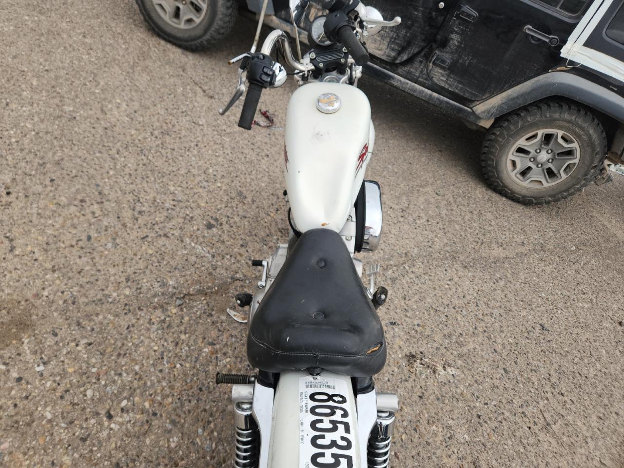 2000 Harley-Davidson Xl883 Hugger VIN: 1HD4CEM18YK121723 Lot: 86535245