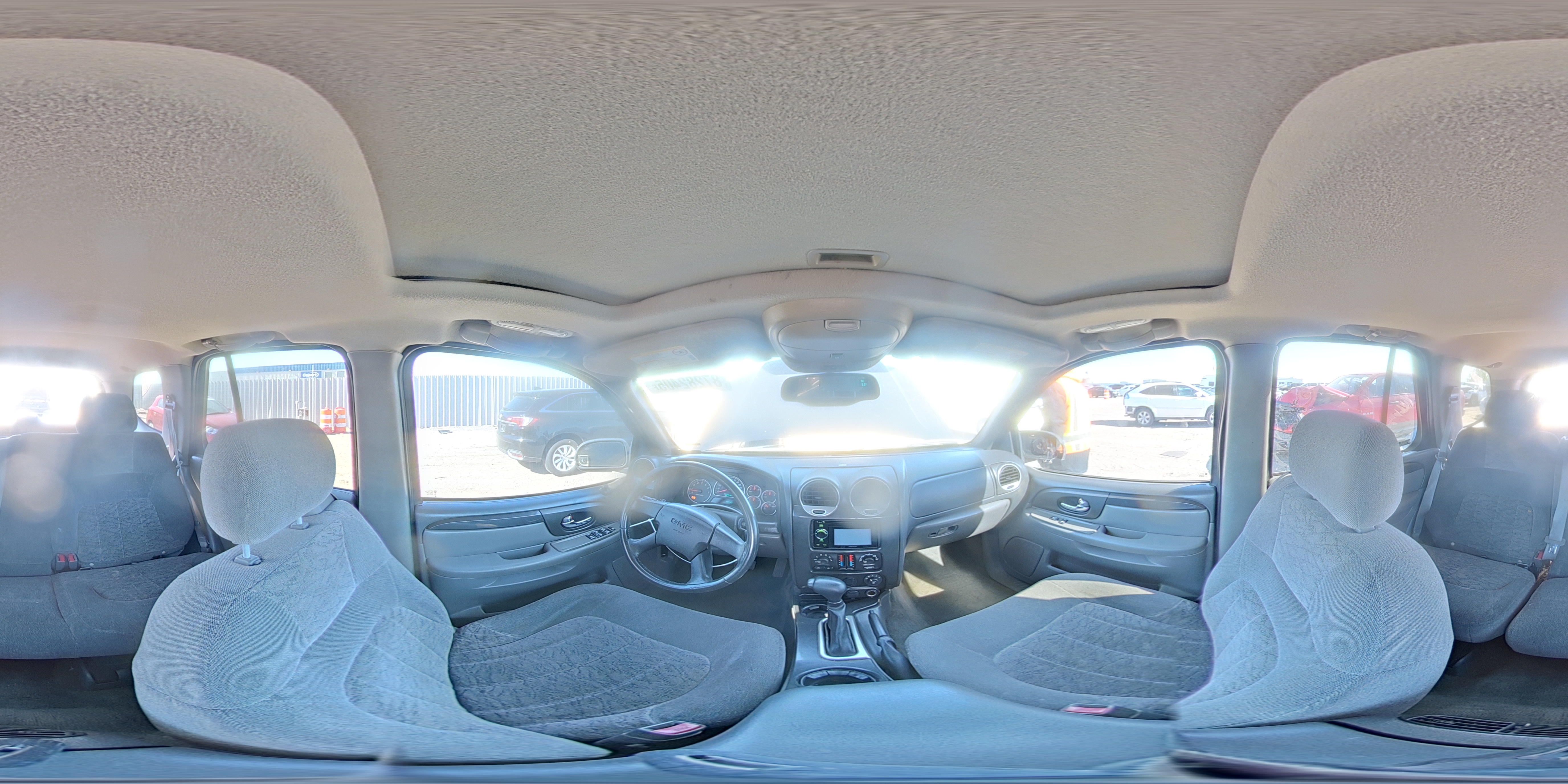 2004 GMC Envoy VIN: 1GKDT13S842438792 Lot: 87282405