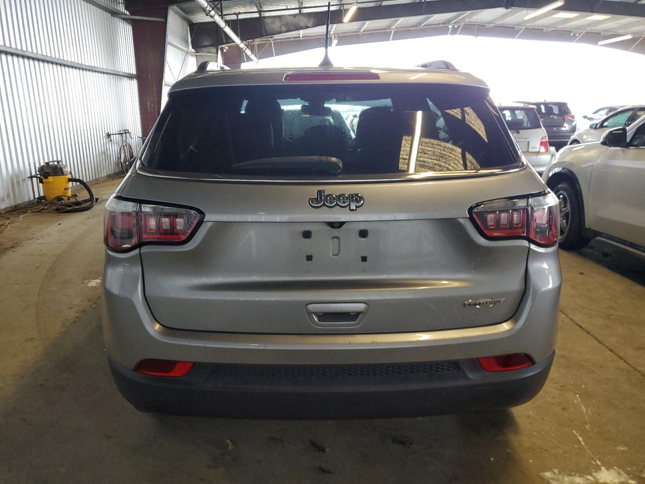 2019 Jeep Compass Latitude VIN: 3C4NJCBB2KT715919 Lot: 82670165