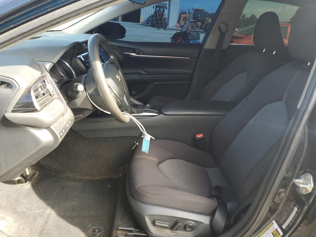 2020 Toyota Camry Le VIN: 4T1C11AK3LU995754 Lot: 82142855