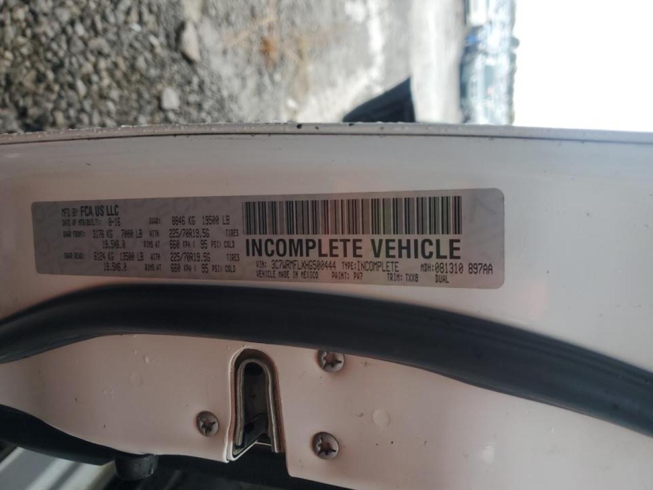 2017 Ram 5500 Flatbed Truck VIN: 3C7WRMFLXHG500444 Lot: 90524445