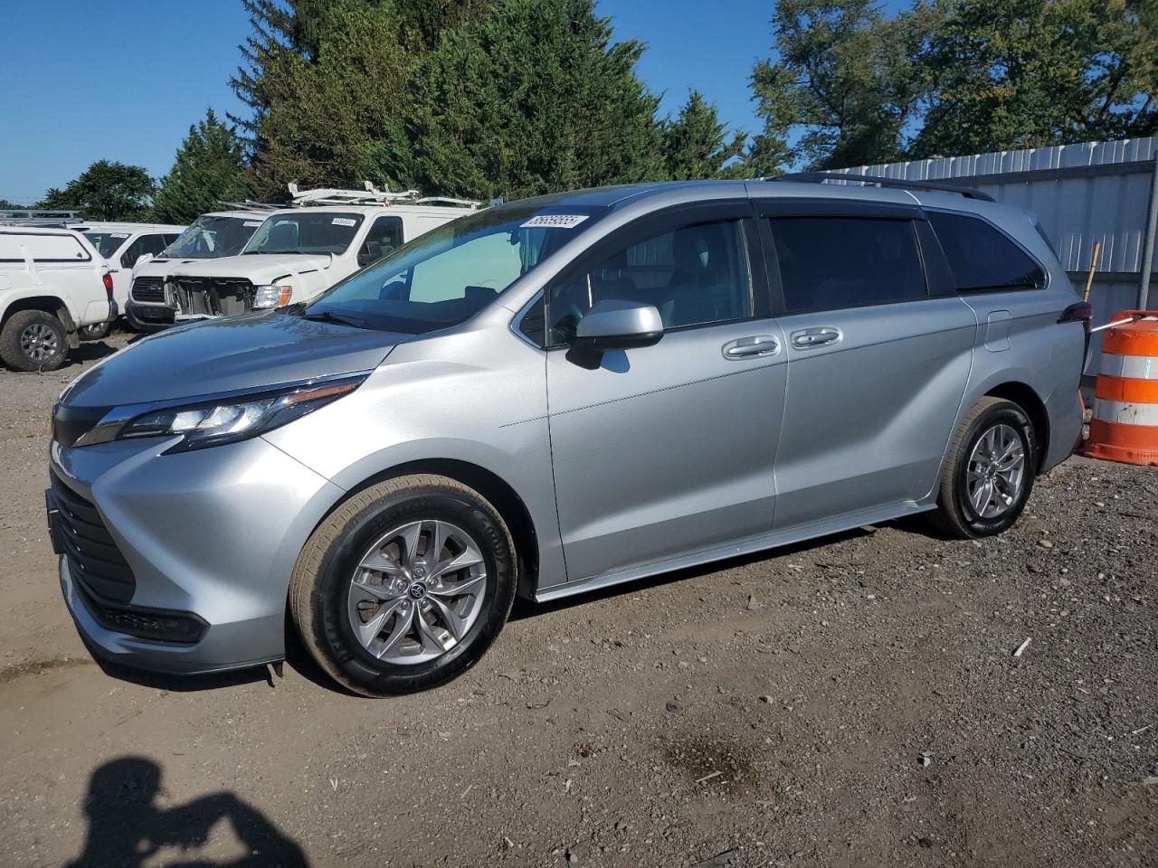 2022 Toyota Sienna Le