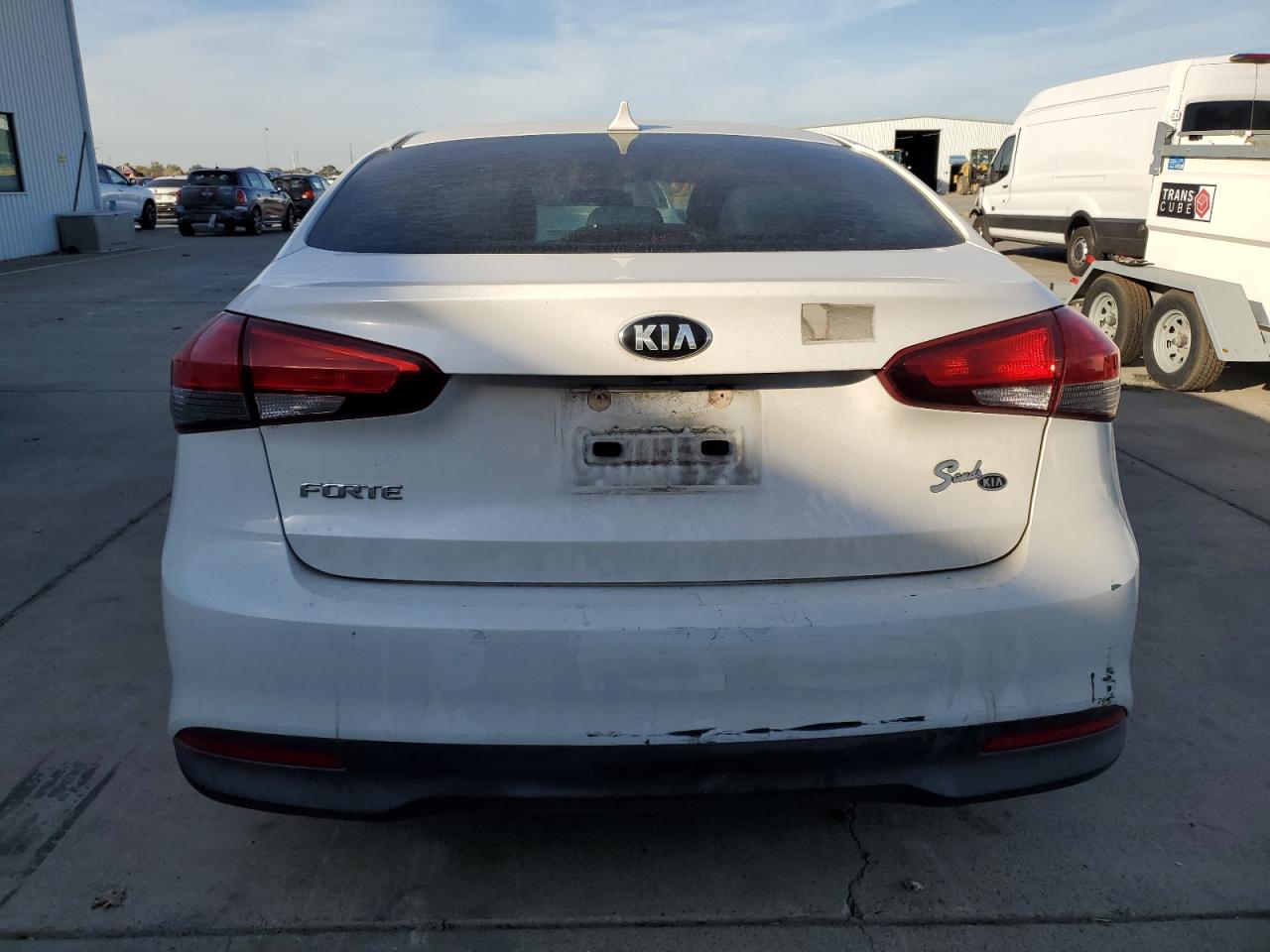 2017 Kia Forte Lx VIN: 3KPFL4A78HE123018 Lot: 90358105